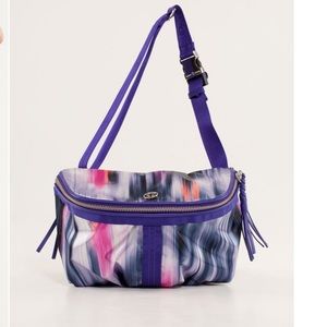 LULULEMON Good Fortune Bag Mirage Deep Indigo